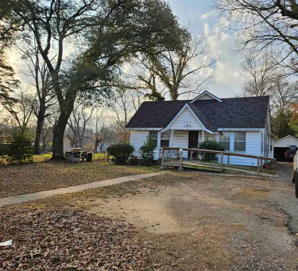 614 Oakdale Avenue, Longview, TX 75602