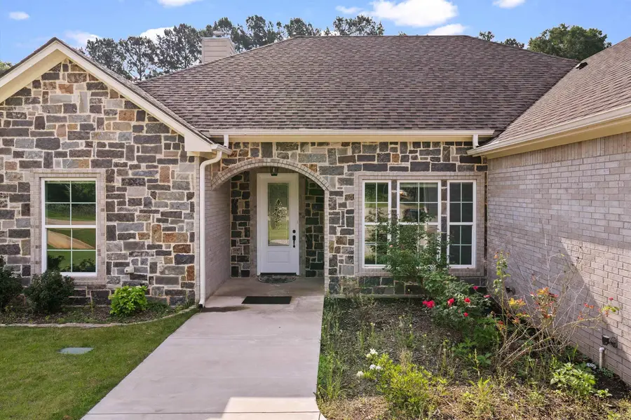 281 S Tracy Dr, Longview, TX 75603 - #2