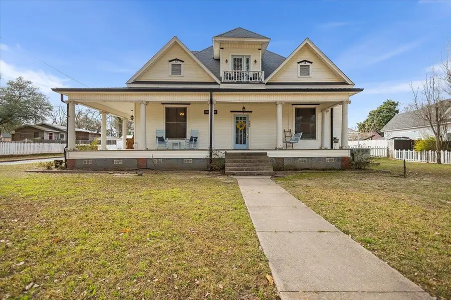 308 S Montgomery, Gilmer, TX 75645 - #2