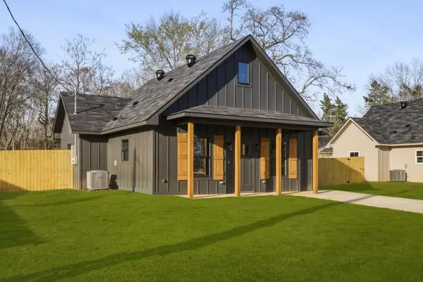 2670 Hendricks St, Gladewater, TX 75647