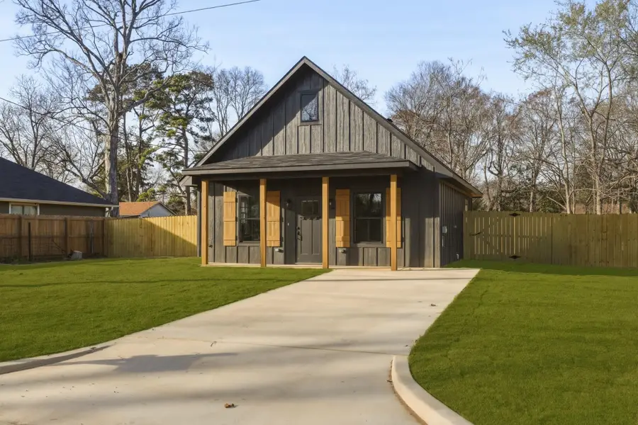 2670 Hendricks St, Gladewater, TX 75647 - #2