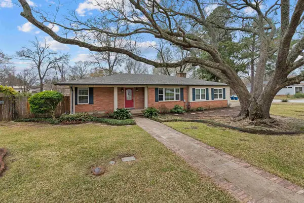 1300 Woodlawn, Kilgore, TX 75662