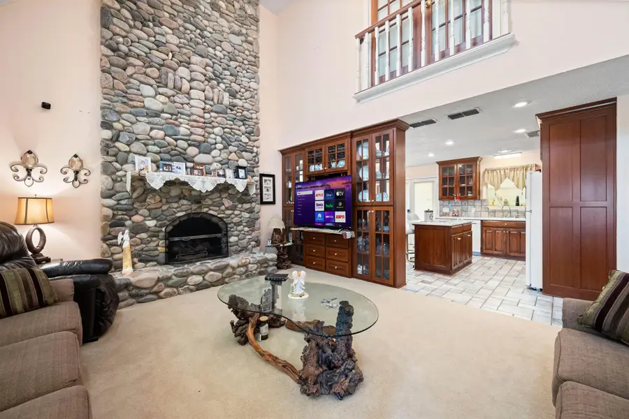 997 Sycamore St., Overton, TX 75662 - #3