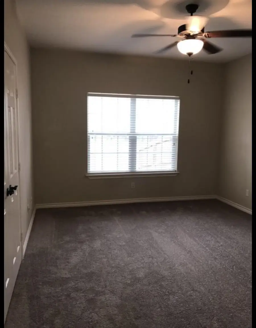 1623 Stanley Dr., Longview, TX 75604 - #3