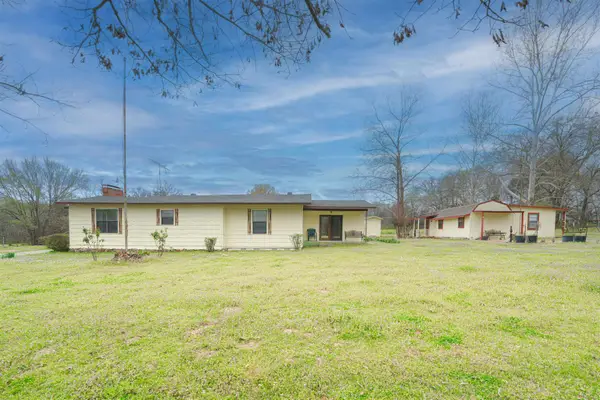 6371 FM 49, Gilmer, TX 75644