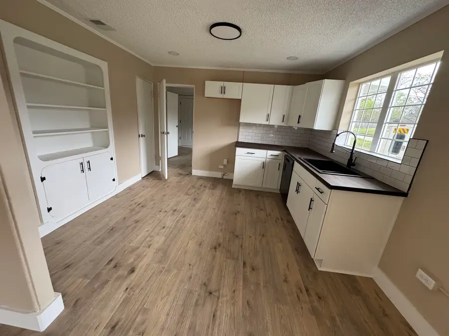 104 E Glenn St, Longview, TX 75602 - #3