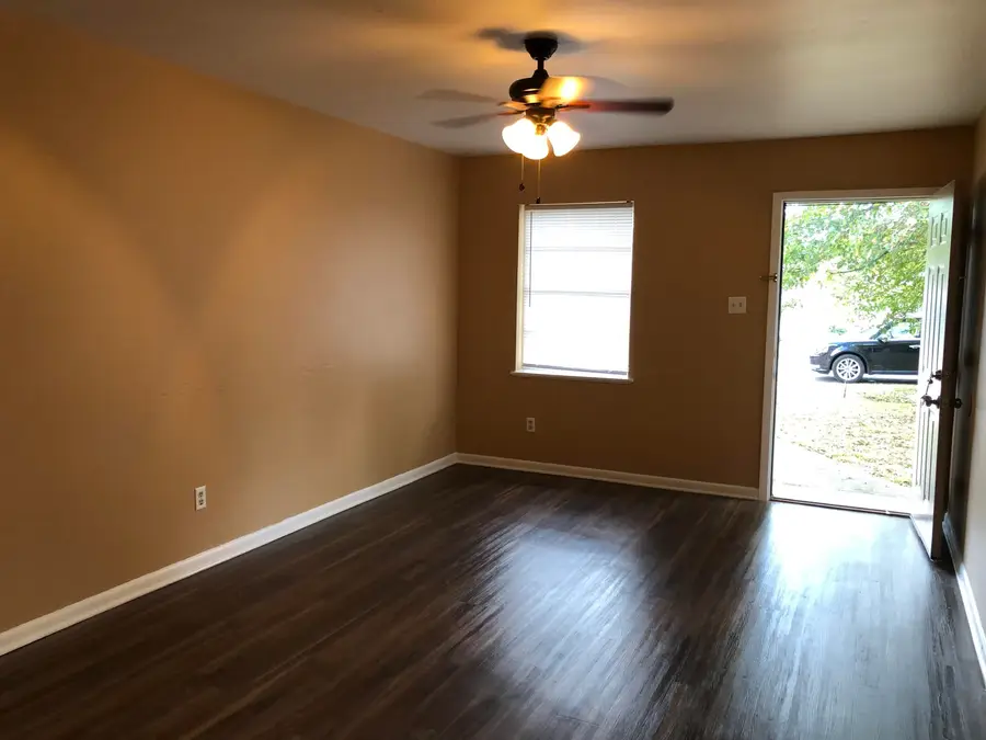 601 Waggoner Street, Longview, TX 75604 - #3