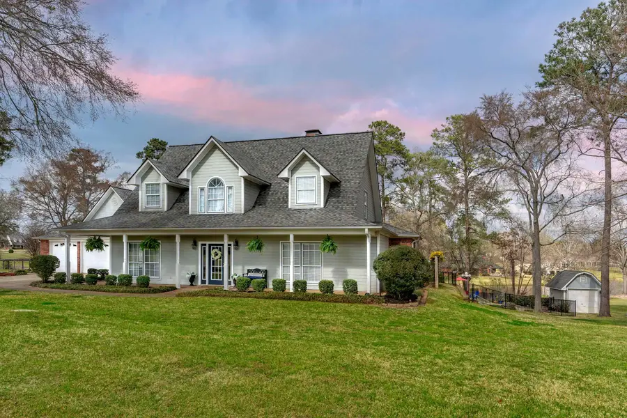 355 Honeysuckle Ln., Longview, TX 75605 - #2