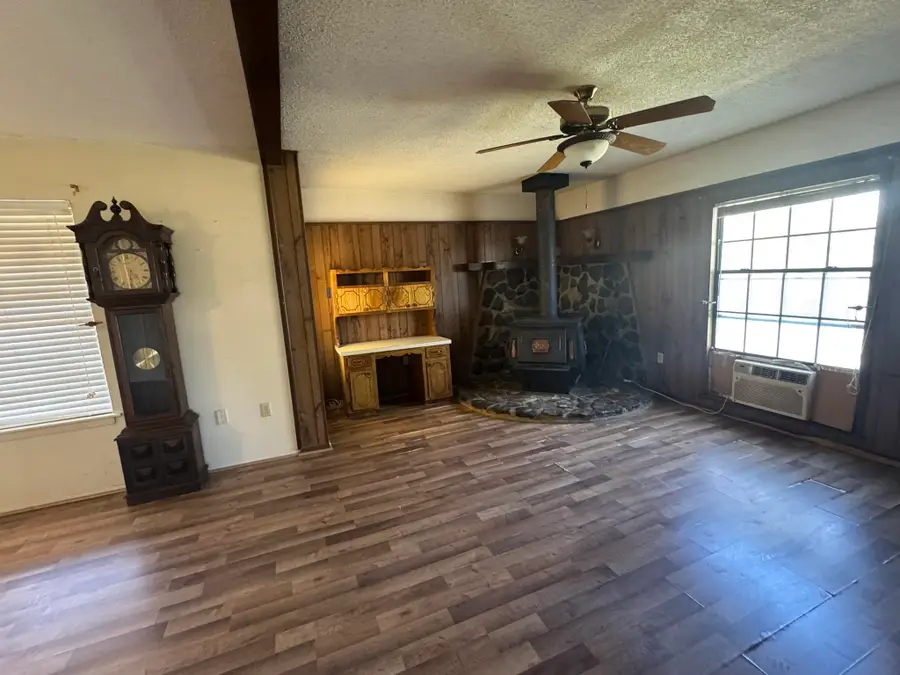 513 Laurel Ln, Hallsville, TX 75650 - #3