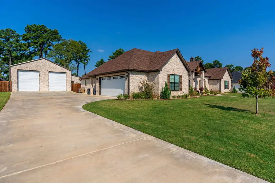 160 Mallard Cove, Longview, TX 75602 - #2