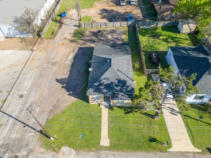 2001 E Grand Ave., Marshall, TX 75672 - #2