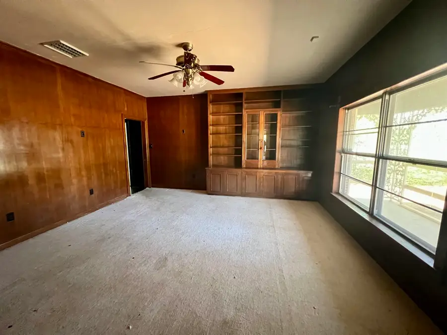 524 E Young, Longview, TX 75602 - #2