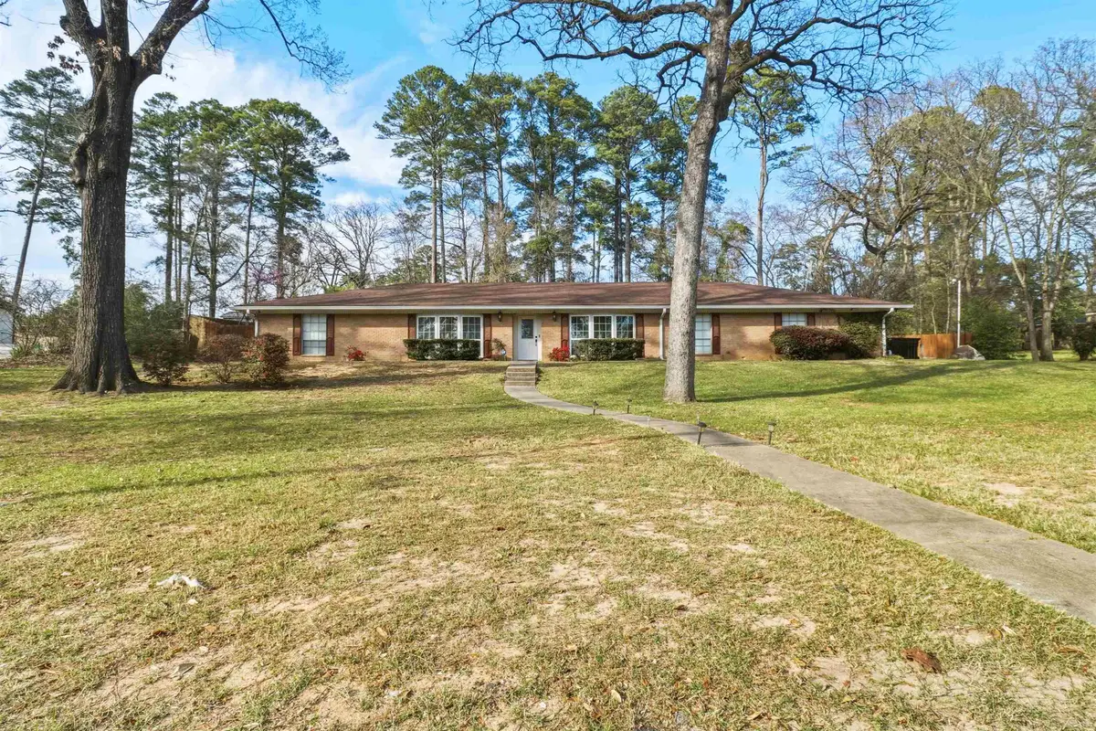 1101 Camellia Lane, Longview, TX 75601 - #1
