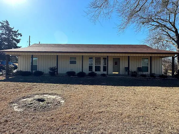 304 Mirage, Gilmer, TX 75644