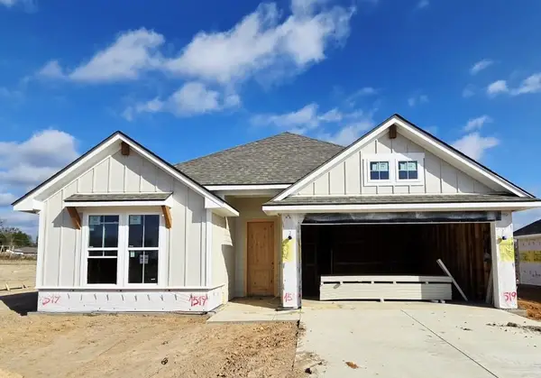 1519 Grace Acres Lane, Longview, TX 75605