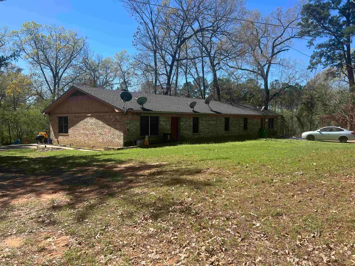 1374 Bentley, Diana, TX 75640 - #1