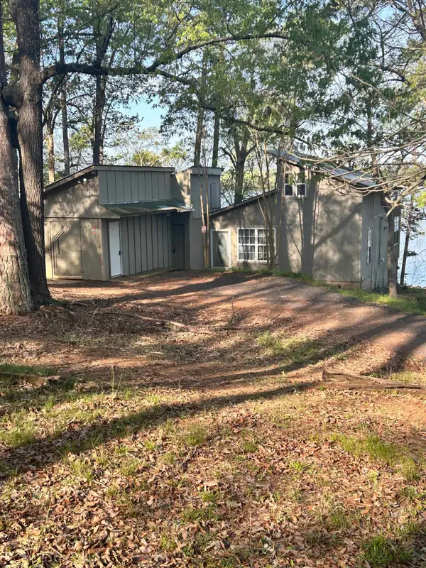 17458 S County Road 4256, Henderson, TX 75654