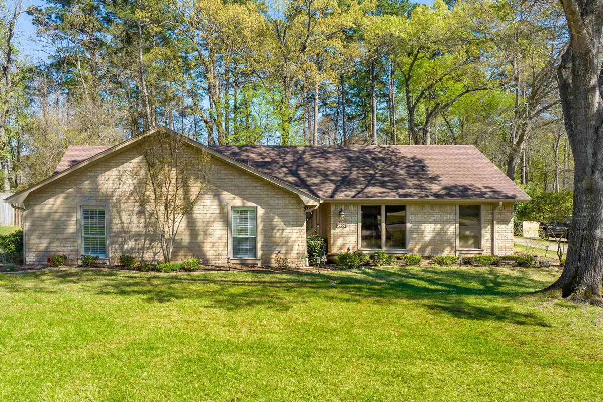 2002 E Warwick Circle, Longview, TX 75601 - #1