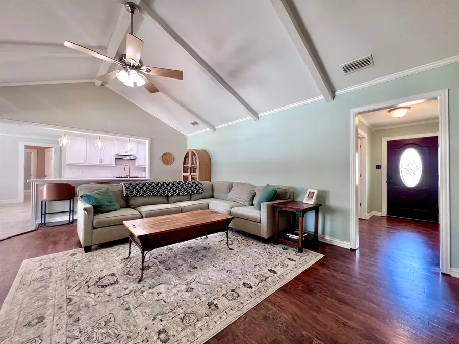 415 Delano St., Longview, TX 75604 - #2