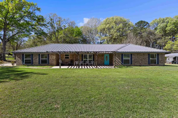 203 Terese Dr, Longview, TX 75605