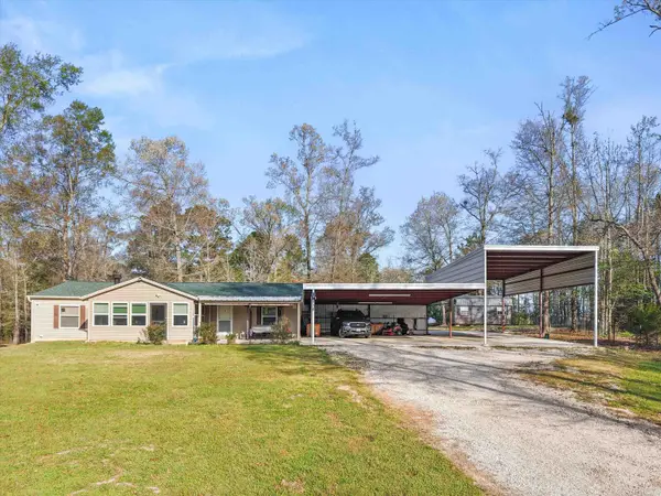 136 W Basil Dr. End, Diana, TX 75640