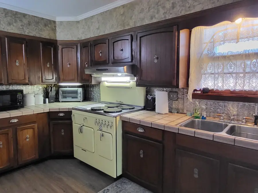 1609 Shell Camp, Gladewater, TX 75647 - #2