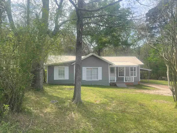 3076 E US 79, Henderson, TX 75652