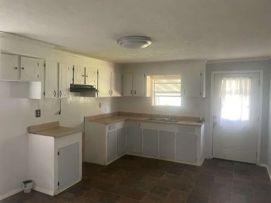 3076 E US 79, Henderson, TX 75652 - #3