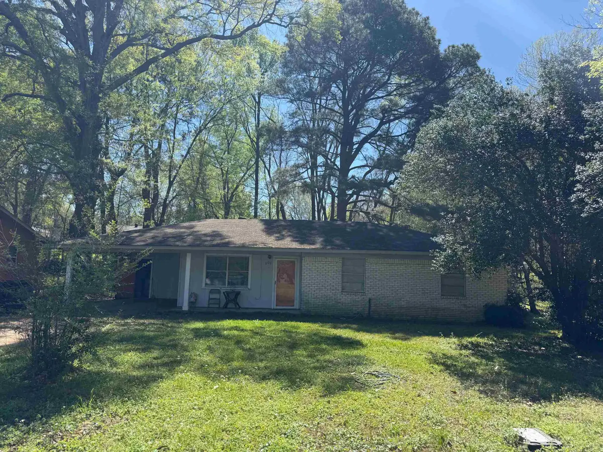 206 W Melton, Longview, TX 75602 - #1