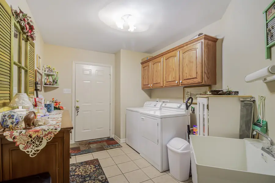 1328 Cherokee Trace, Gilmer, TX 75644 - #3