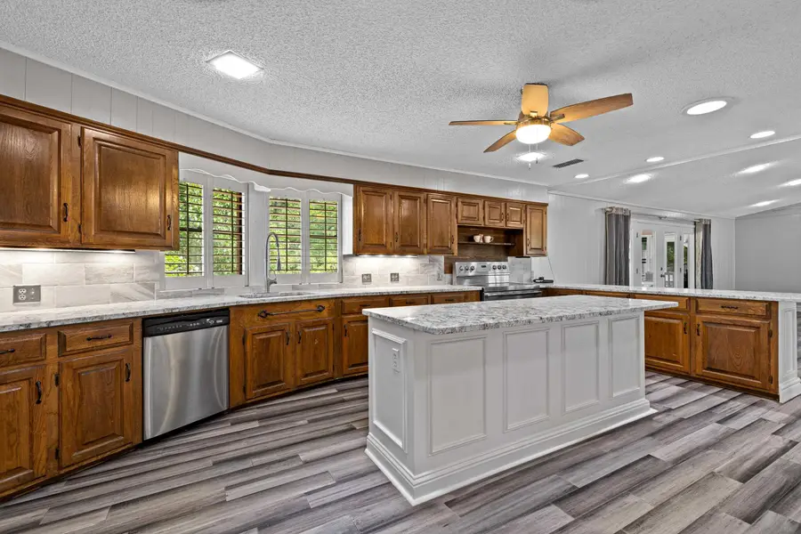 1821 Azalea, Gilmer, TX 75644 - #3