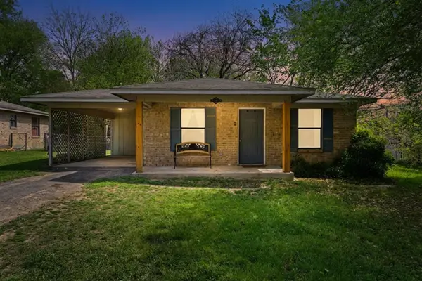 308 N Taylor St., Gladewater, TX 75647