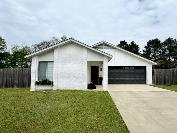 205 Yvonne Ln., Marshall, TX 75672