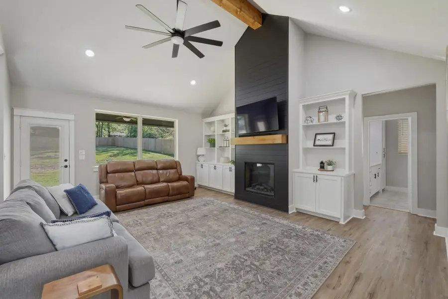 2206 N Fourth Street, Longview, TX 75605 - #3