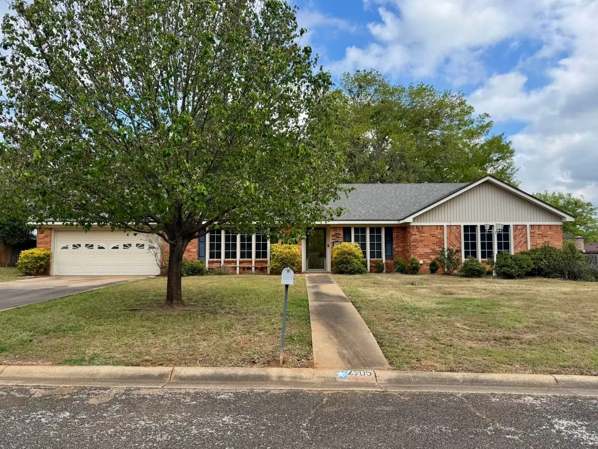 2905 Regent, Kilgore, TX 75662 - #1