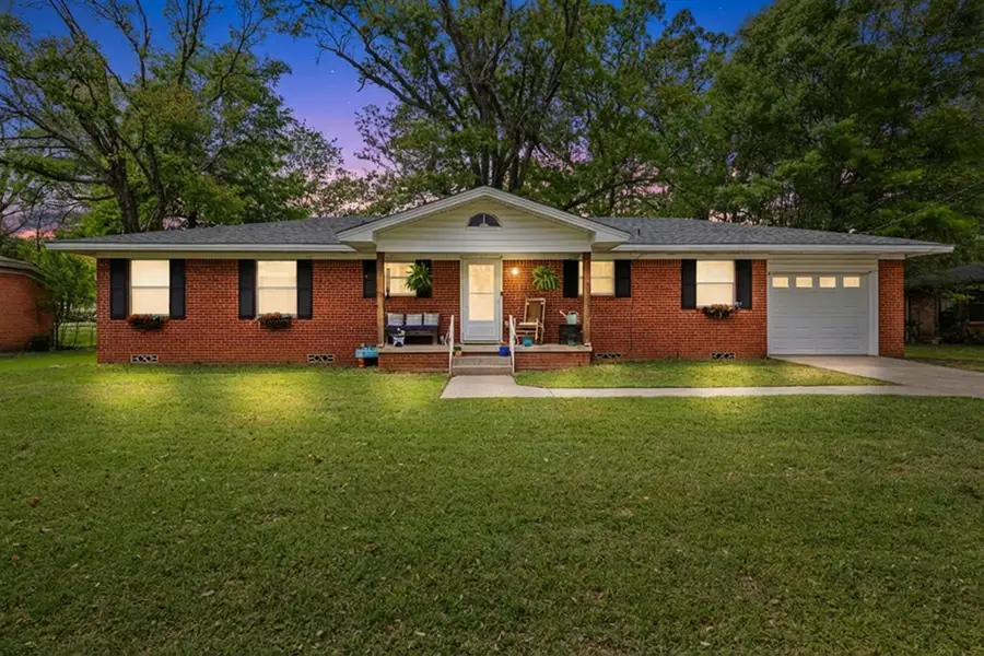 2907 Acadia St., Marshall, TX 75672 - #2
