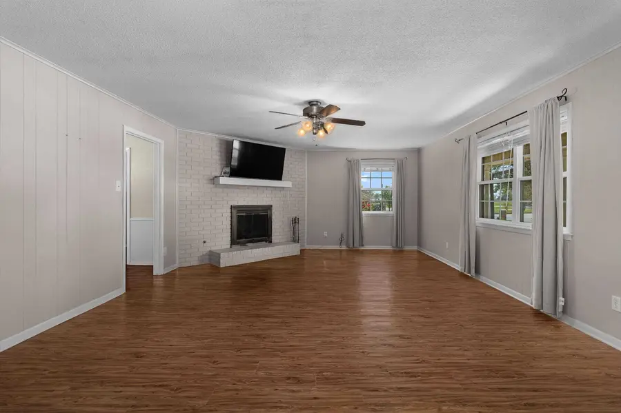 1207 S Evenside, Henderson, TX 75652 - #3