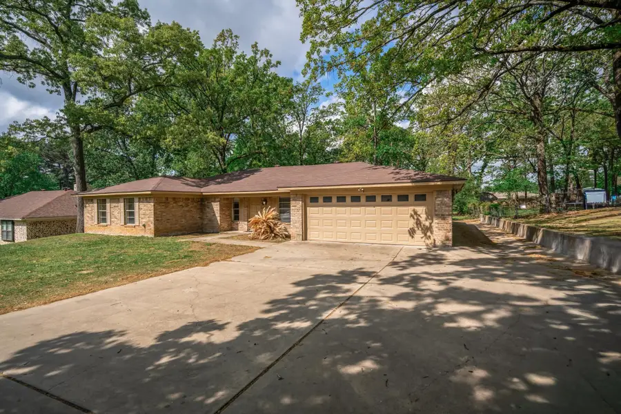 2705 N Fourth St, Longview, TX 75605 - #2