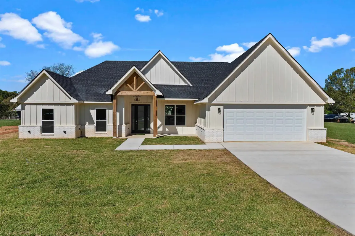 324 County Road 2204D, Tatum, TX 75691 - #1