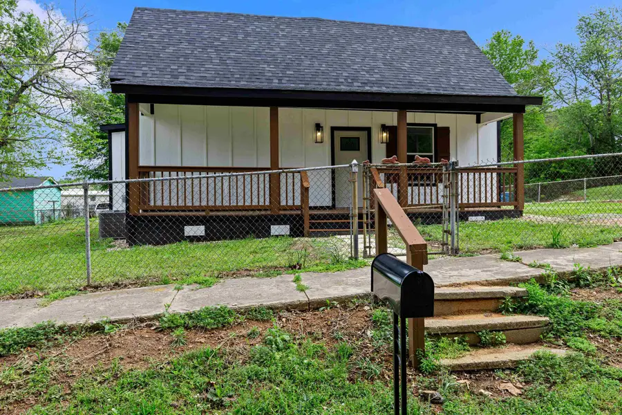 106 Maulding St., Marshall, TX 75670 - #3