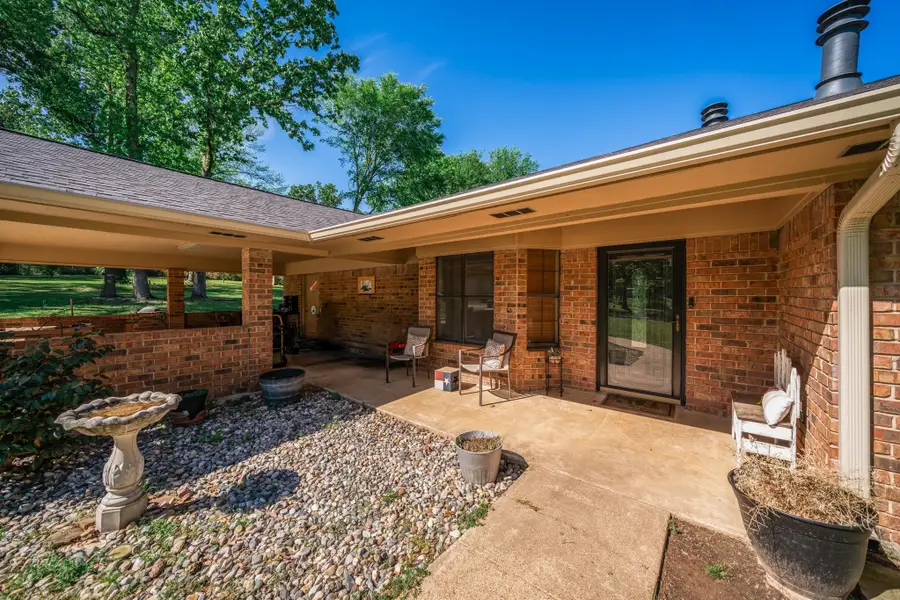 167 L Lee St., Longview, TX 75605 - #2