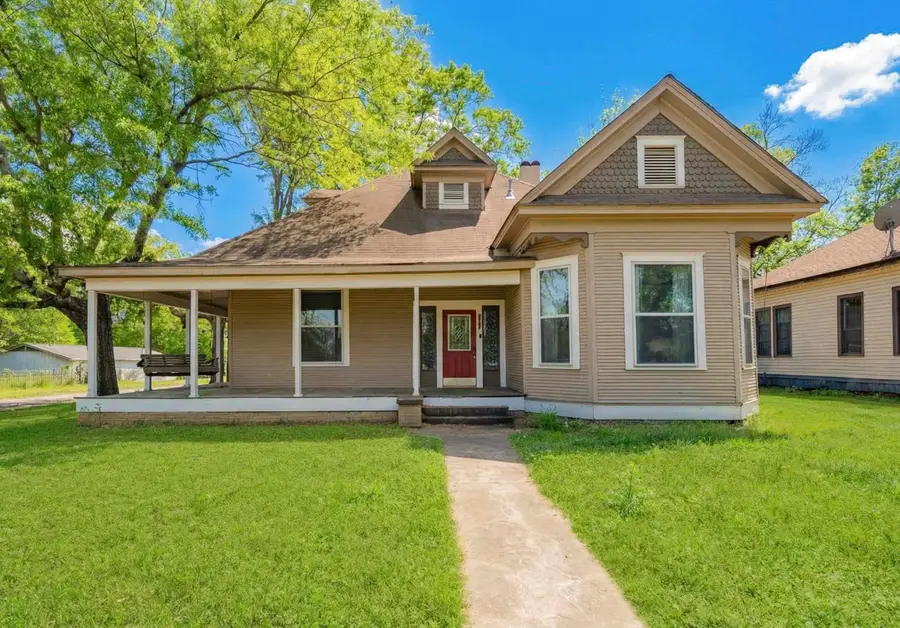 1306 E Fannin St., Marshall, TX 75670 - #2