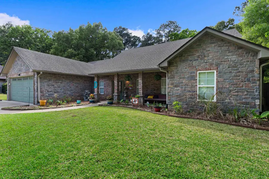 620 Town Oaks Cir, Kilgore, TX 75662 - #2