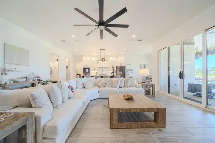 3918 HIDDEN HILLS, Longview, TX 75605 - #3