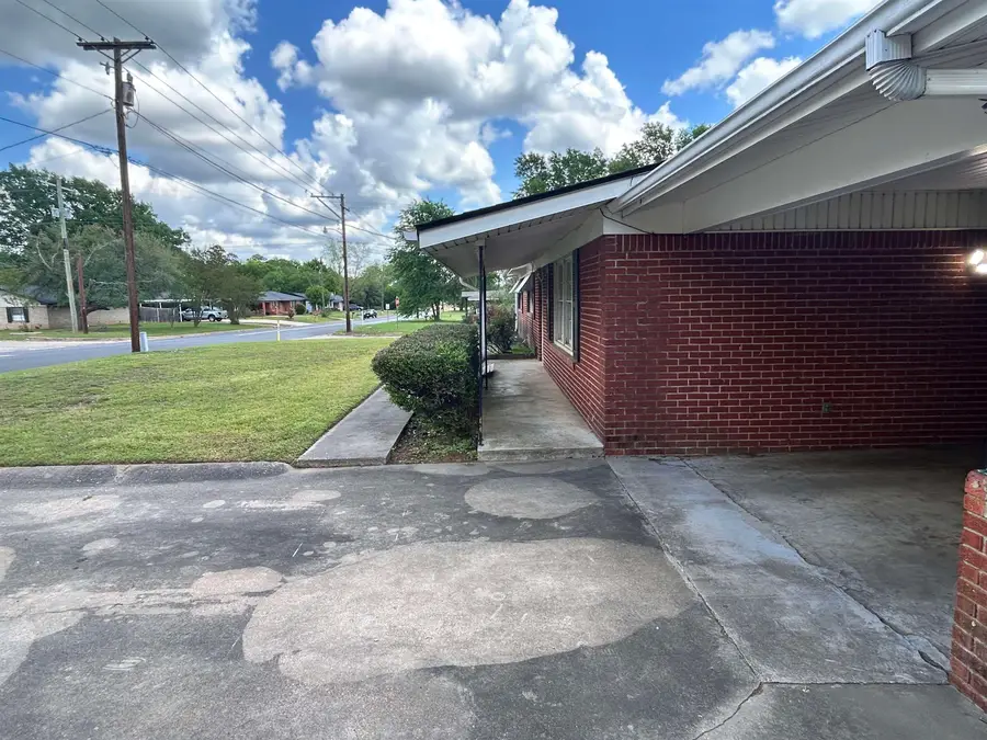 216 E CAROLANNE BLVD, Marshall, TX 75672-7754 - #3