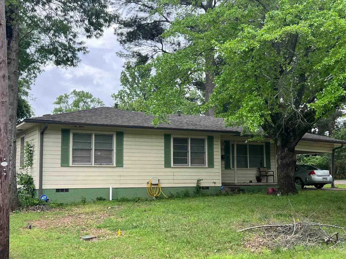 200 Dancer Dr, Longview, TX 75604 - #1