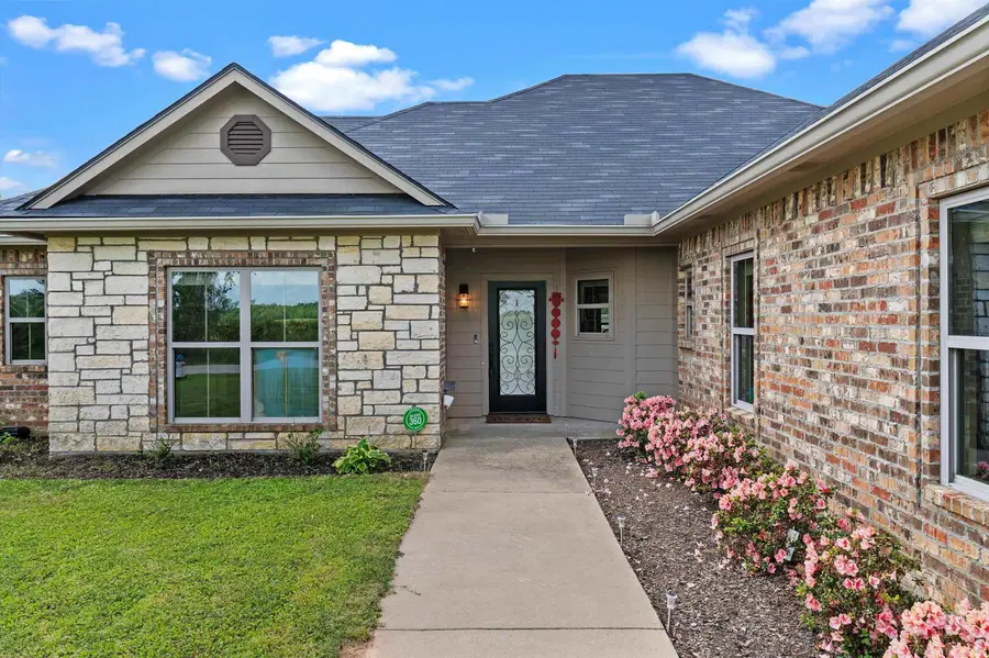 4542 Airport Dr, Kilgore, TX 75662 - #3