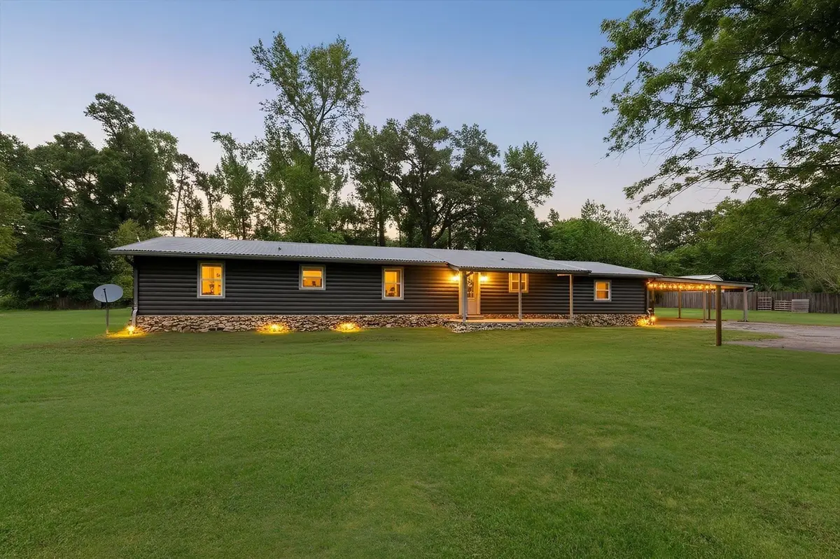 7056 Arrowwood Rd, Gilmer, TX 75644 - #1