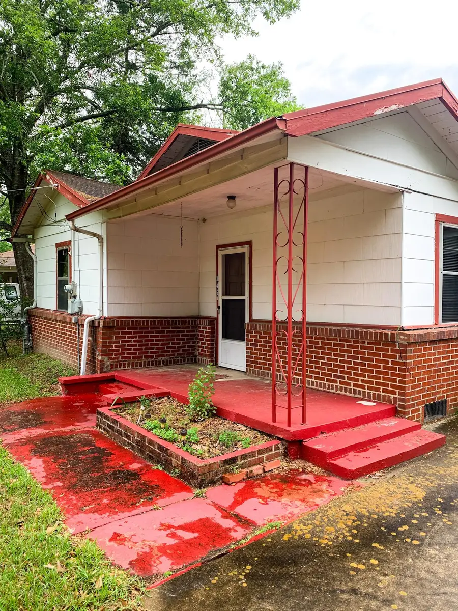 345 S Lake St, Waskom, TX 75692 - #2