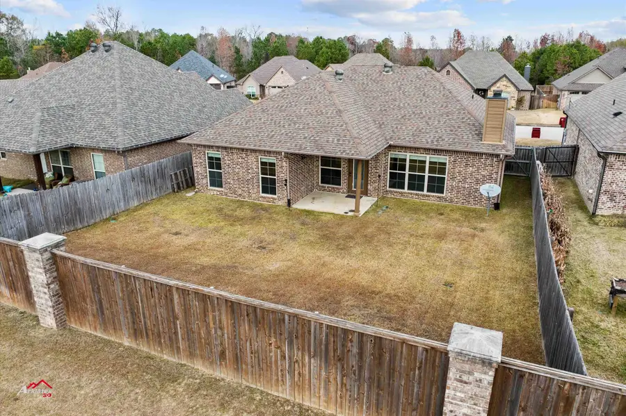 105 Fredricksburg Cir, Hallsville, TX 75650-0000 - #2